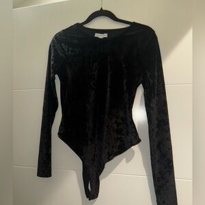 Crushed velvet black body suit